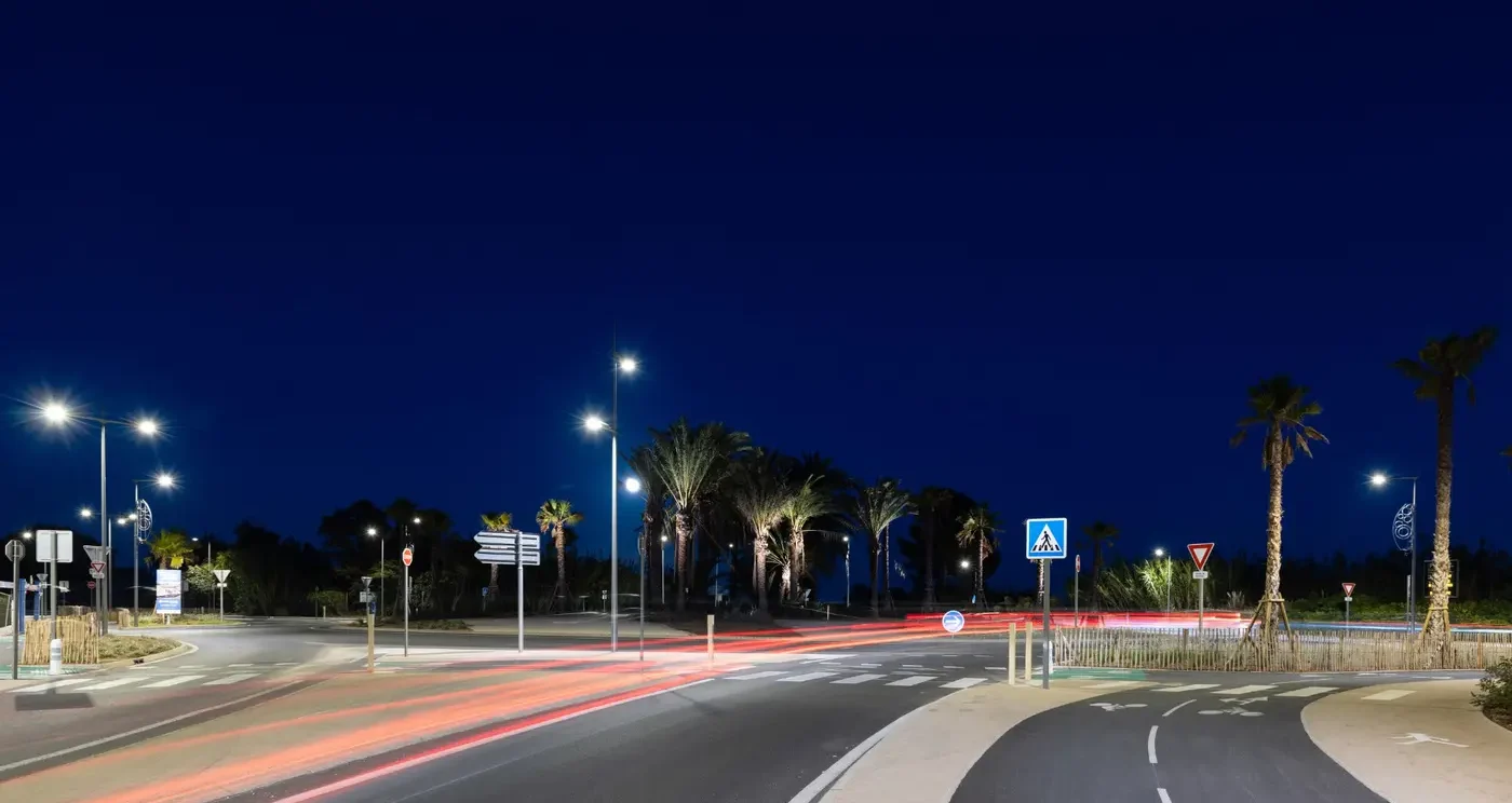 Rénovation d'éclairage public par Avicollo sur une voirie du Var